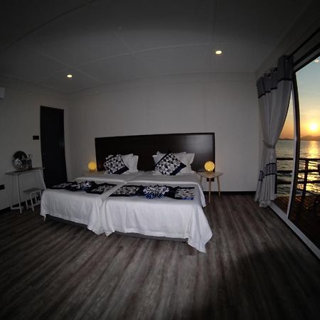 ホテルShun Shun Water Bungalows センポルナ エクステリア 写真
